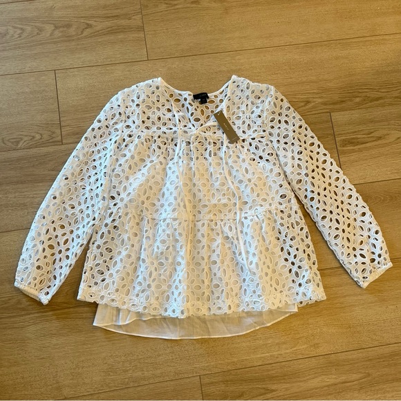 NWT J. Crew White Eyelet Long Sleeve Lined V-Neck Top Size XS - Picture 1 of 3